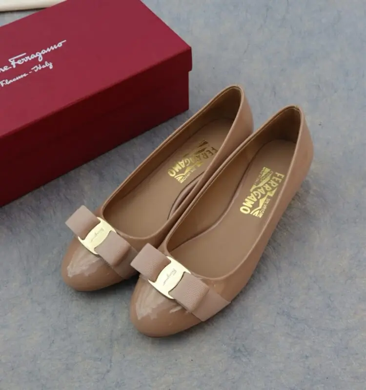 salvatore ferragamo flat chaussures pour femme s_10aa0521